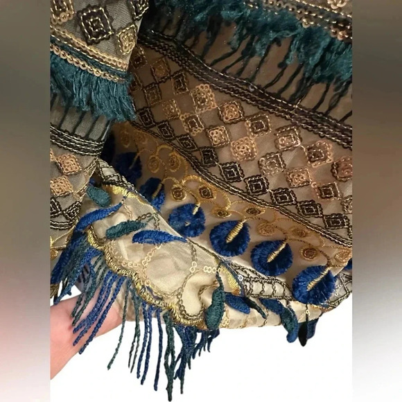 Alice + Olivia Mixed Media Boho Beaded Fringe Blouse size S - Picture 12 of 16